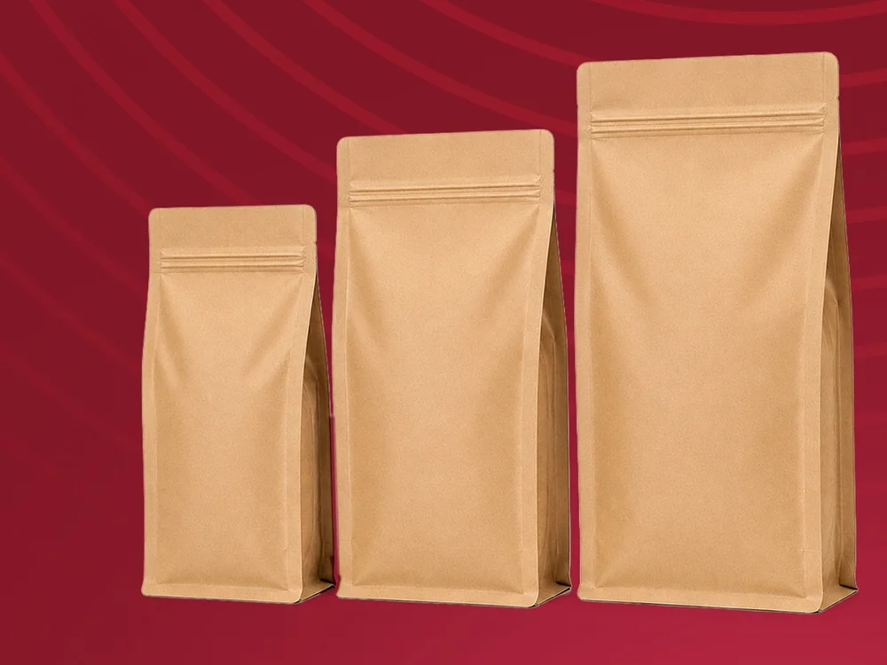 Kraft Metalize Flat Bottom — Metalize bariyerli, kilitli kraft kare taban torba; yüzeyi tamamen kapalı.